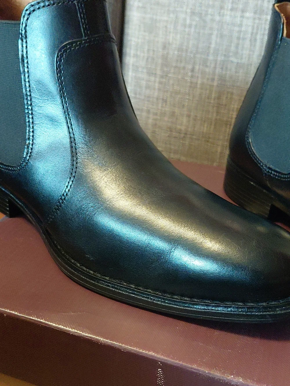 Johnston & Murphy Men's Black Lewis Chelsea Leather Boot Size 8.5